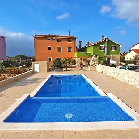 Apartment Fuer 6 Personen Ca 80 Qm In Fazana-surida, Istrien Istrische Riviera