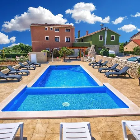 Fuer 6 Personen Ca 80 Qm In Fazana-surida, Istrien Istrische Riviera * Valbandon